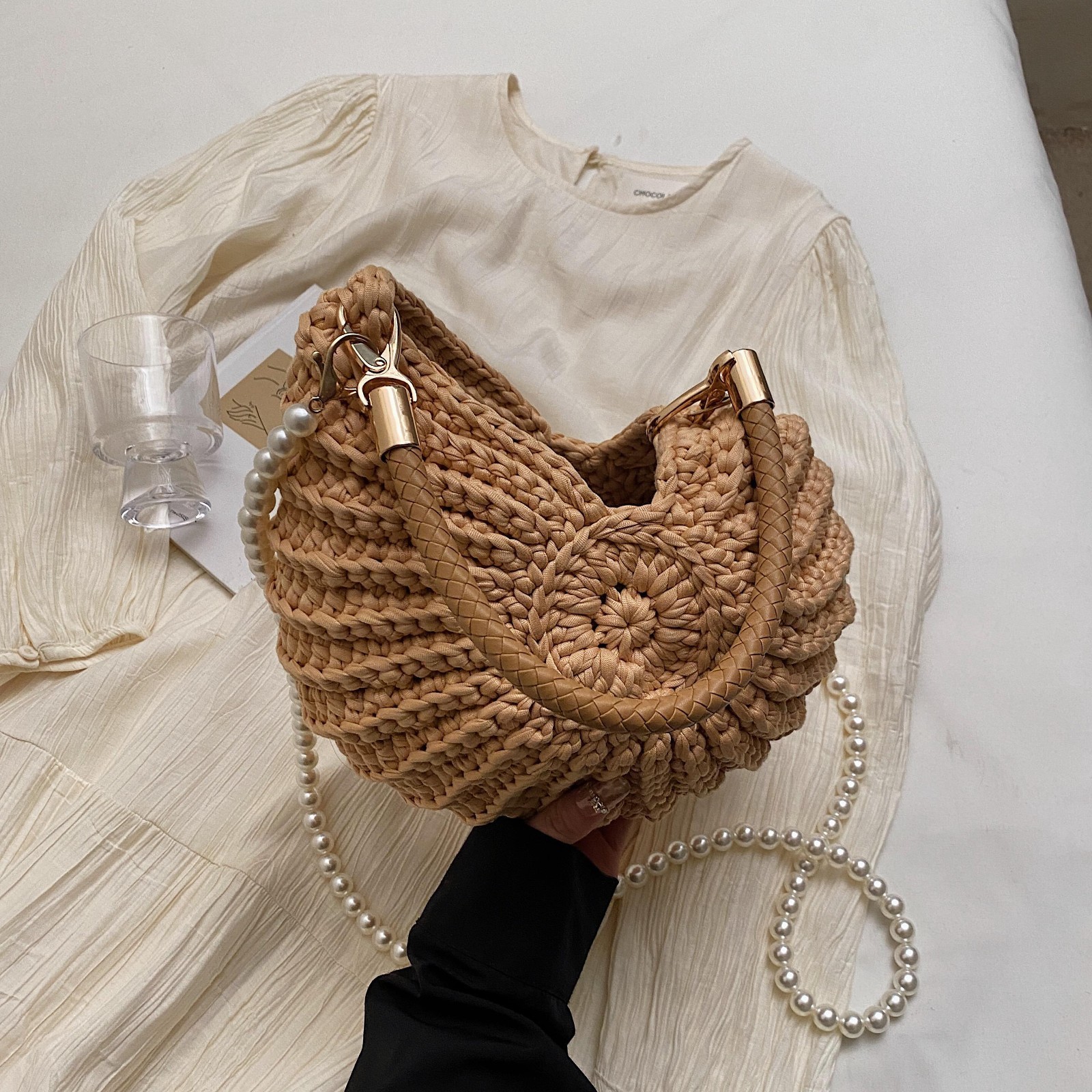 Coastal Luxe Conch Shell Crochet Mermaid Ocean Shoulder Bag Vacation Natural Tan