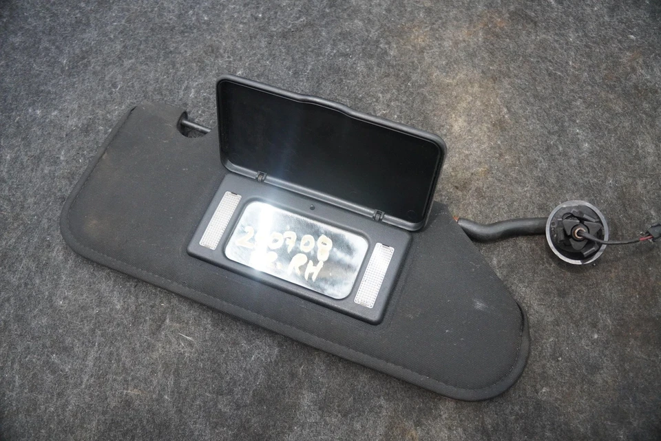 Espejo parasol para pasajero derecho negro 23142245 OEM Chevrolet Corvette C6 Foto 2 de 4