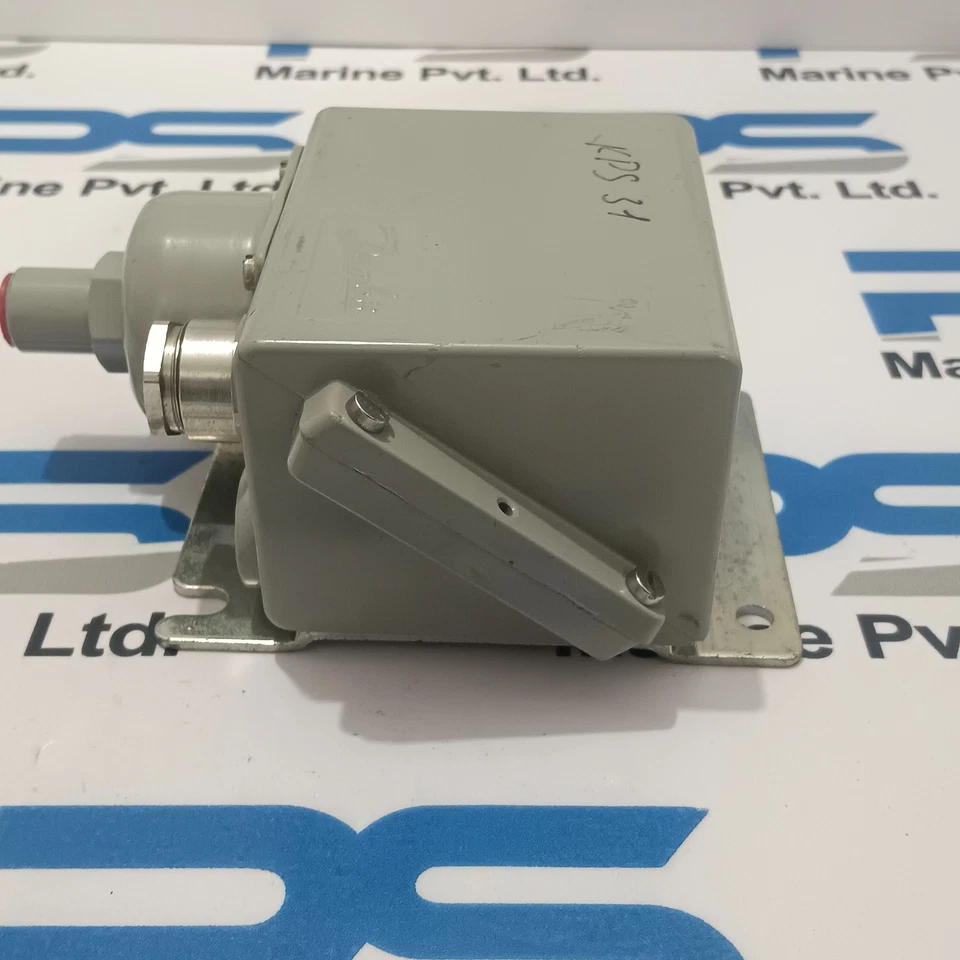 Danfoss KPS 31 Pressure Switch 060-3110 186 - Image 4 of 4