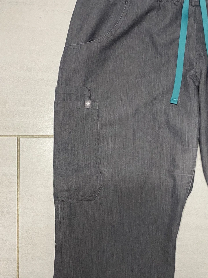 Figs Kade Cargo Scrub Pants Women's Size Large Petite Gray Pull On Medical - Image 3 of 4
