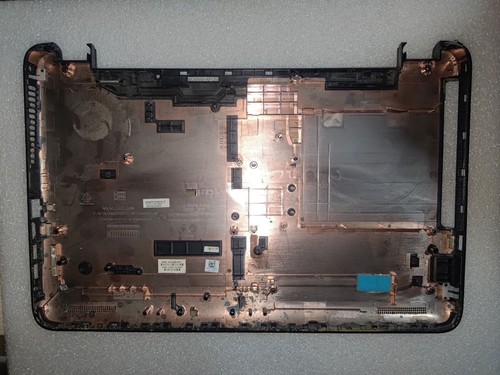 Coque Inférieure HP DV7 – 518903-001 – Avec Carte USB, Audio, Ethernet