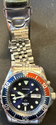 Seiko Kinetic Men s Diver Watch 200m Blue Dial Pepsi Bezel Steel Bracelet
