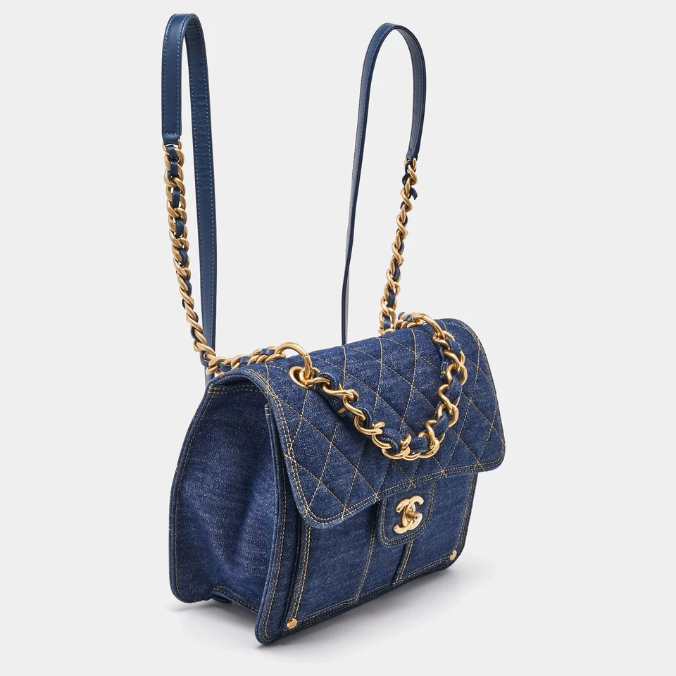 Mochila Chanel Azul Acolchada Denim CC Solapa Double You Foto 3 de 4