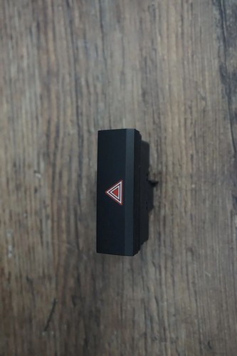 VW Touareg 7P Schalter Warnblinkanlage Warnblinkschalter 7P6953509A