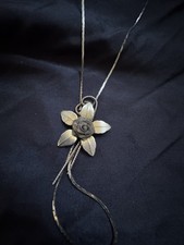 Vintage 1970s Gold Tone Mesh Rose Lariat / Bo...