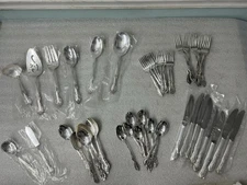Vintage Silverware WM ROGERS MFG. CO EXTRA PLATE ORIGINAL ROGERS 48 Pc Set For 8