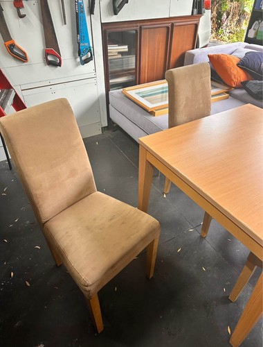 Four Piece dining set chairs & table. Delivery available - Picture 3 of 8