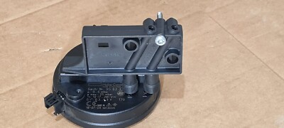 Huba Control 401.99005 Sach-Nr. 95 63 333-Druckwächter -Druckdose-Druckschalter-