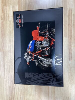 MINICHAMPS 1/12 MV Agusta 750S Classic Bike Series no.19