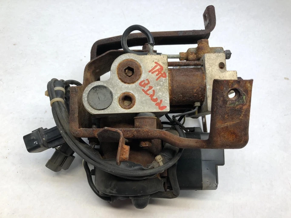 Eagle Talon 1995-1997 AWD bomba de freno antibloqueo módulo de control ABS coincidente MR334858 Foto 4 de 4