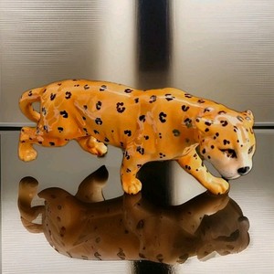 Superb Beswick Vintage Large Leopard Gloss Designed by Arthur Gredington No 1082