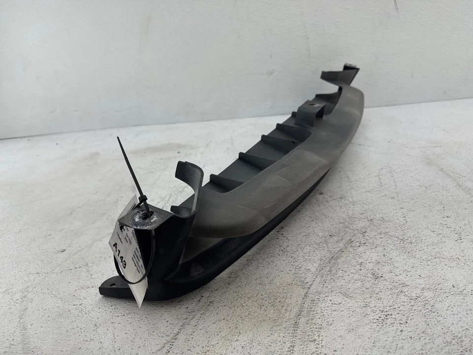 00-02 Saturn Sw2 1.9L parachoques delantero protector contra salpicaduras inferior Foto 2 de 4