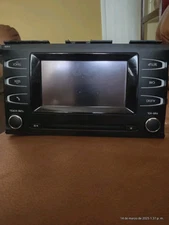 2018 toyota highlander OEM radio display and receiver id 86140-0E230 face 11356