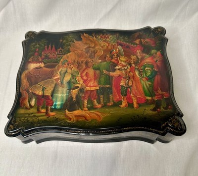 LARGE FEDOSKINO KHRUSTALEVA FAIRY TALE RUSSIAN BOX 1992. GORGEOUS!