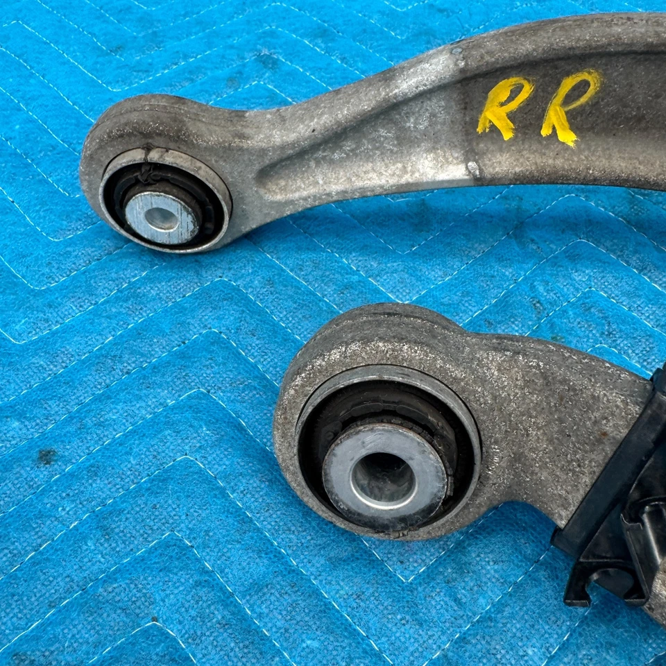 Conjunto de braços de controle traseiros direitos do motorista BMW 650i xDrive 2012–2017 fabricante de equipamento original 678934302 - Imagem 4 de 4