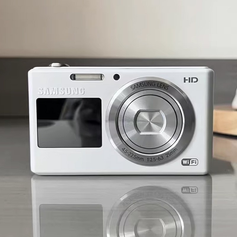 Samsung DV150F White Digital Camera 16.2MP 5x optical zoom Dual