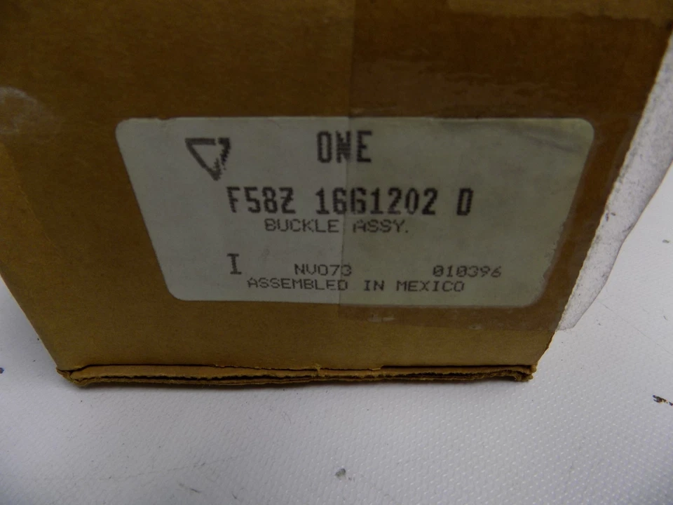 全新 原始设备制造商 1995 - 1998 福特 Windstar 右前座皮带扣零件组件  — 第 3/3 张图片