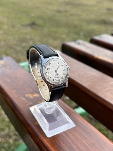 Vintage Soviet Pobeda Watch Retro Mechanical Wristwatch Made In USSR 1950s - Picture 13 of 21