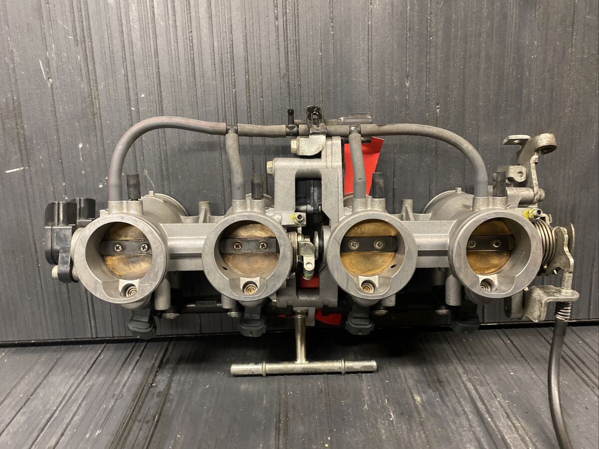 2007 Kawasaki Ninja ZX6r, throttle bodies, fuel injectors