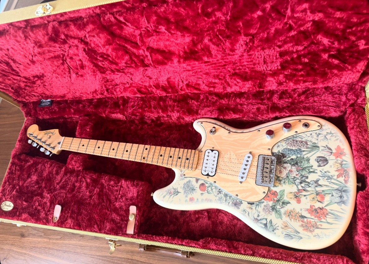 Shawn Mendes Foundation Musicmaster - Limited Edition- Near Mint