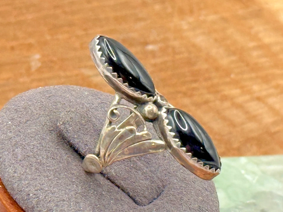 Vintage Old Pawn Sterling Black Onyx Squash Blossom Ring Size 4.5--TB212.25 - Image 3 of 4