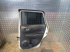 Porte arrière et accessoires Nissan NOTE