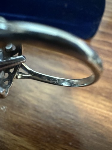 Vintage 14k White Gold & Diamond HORSESHOE Ring - Size 4 - Picture 3 of 4