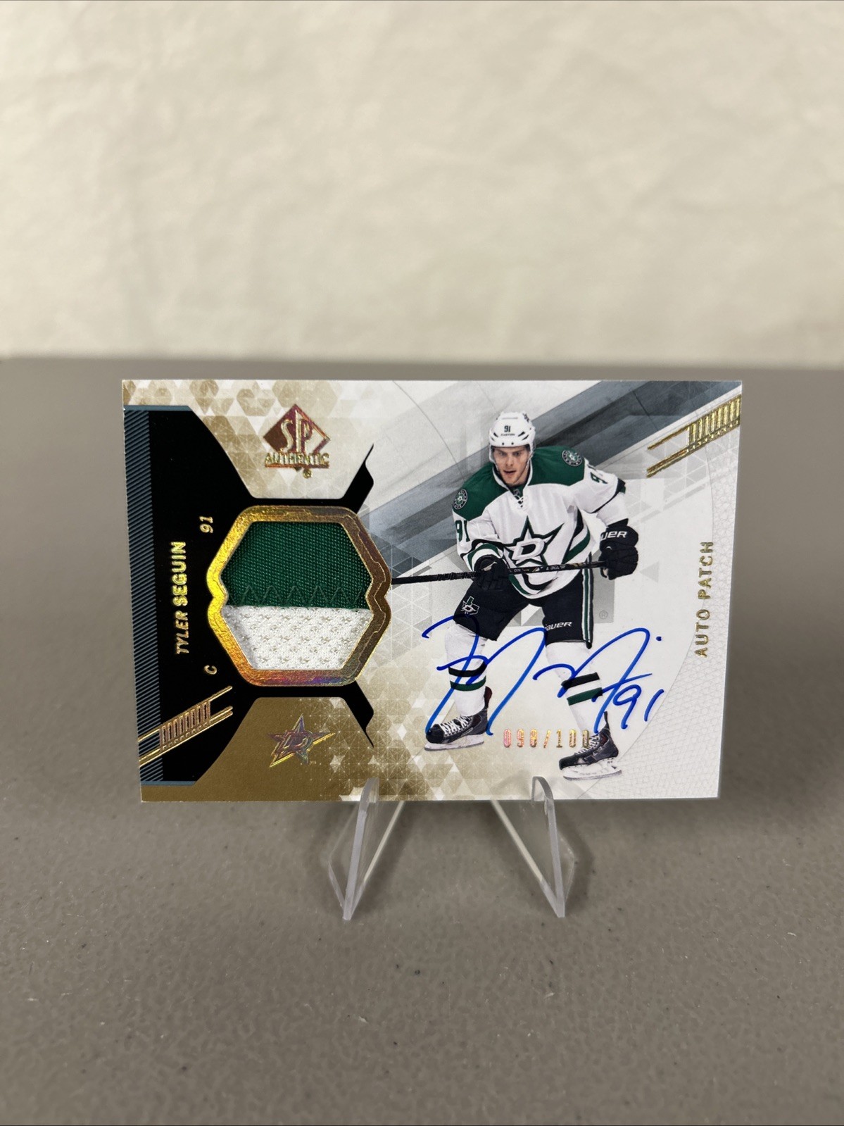 2013-14 SP Authentic - Tyler Seguin #14 Limited Auto Patch /100 2 Color