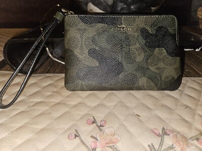 Coach Zip Wristlet CW858 Dark Cypress Green Multi Signature Camo