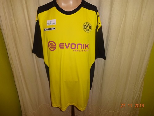 Créer le maillot Borussia Dortmund 2016/17 Cup avec ton nom et ton numéro