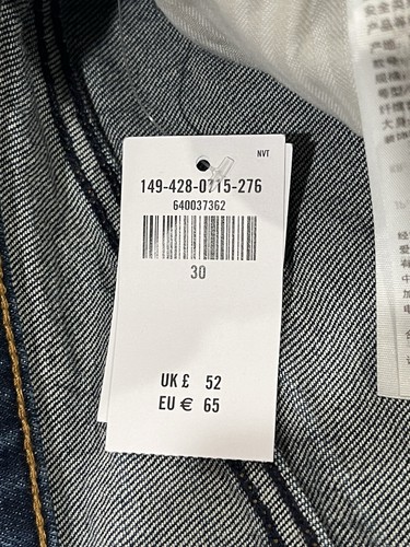 ABERCROMBIE & FITCH~NWT *HIGH RISE MOM SHORTS* DISTRESSED DENIM (30/10) - Picture 9 of 12