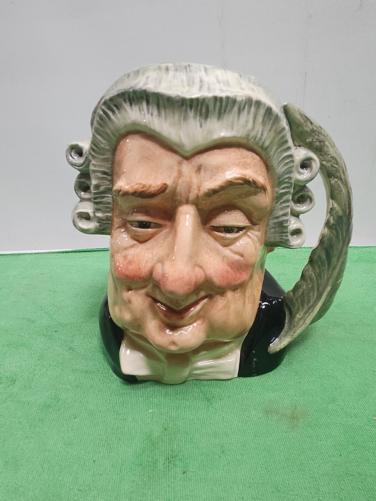 ROYAL DOULTON & CO. Limited Toby Mug The Lawyer 1958 Ceramic D6498