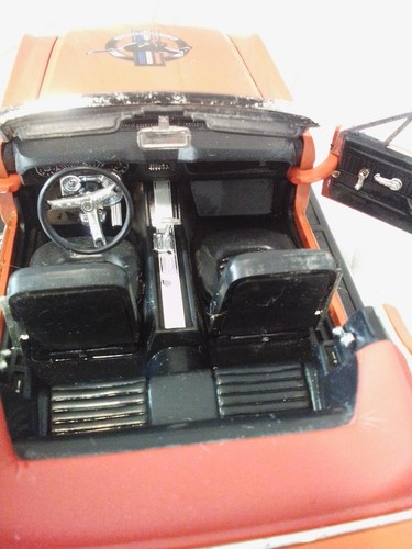 Preowned Without Original Box..Mira 1964 1/2 Ford Red Mustang.Scale 1/18 - Picture 9 of 11