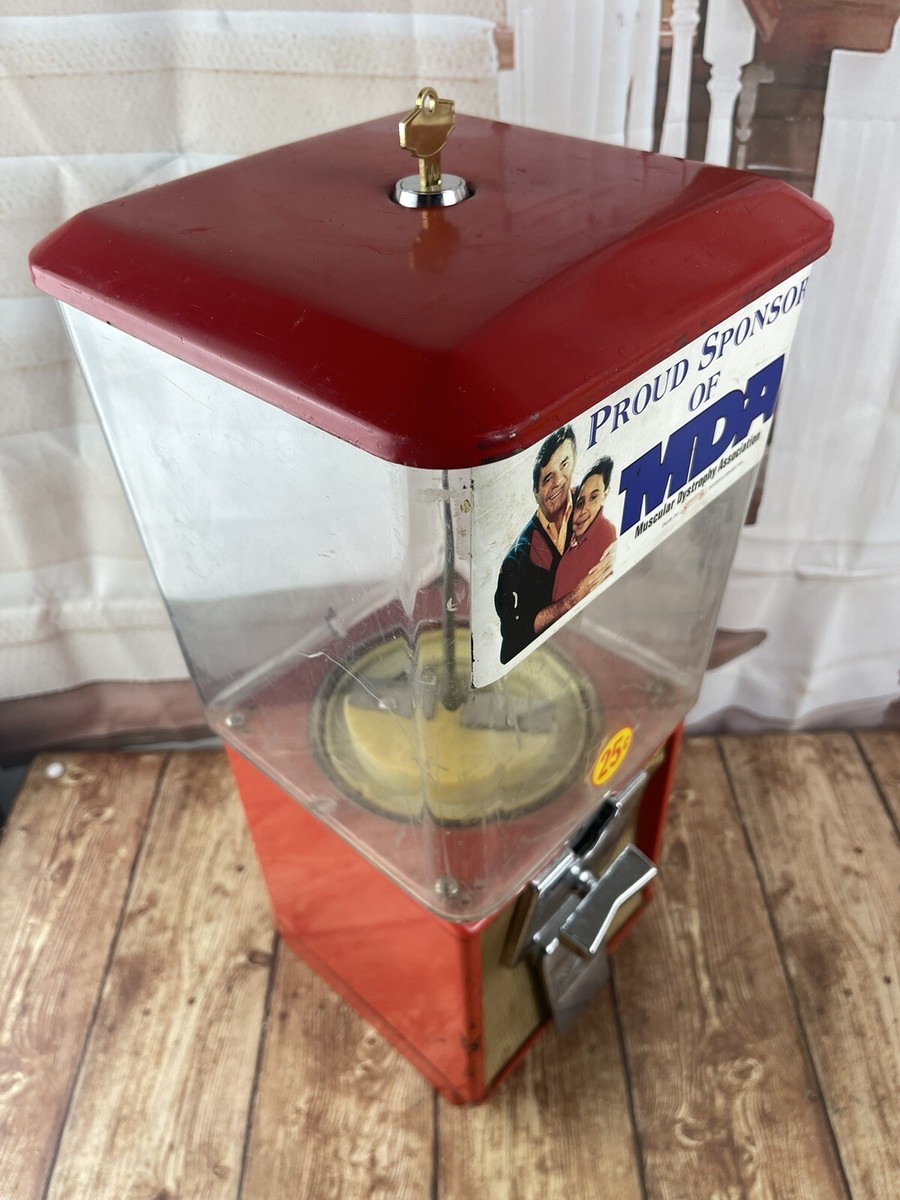 Vintage NORTHWESTERN 25 cent Gumball Machine With Key MDA Jerry