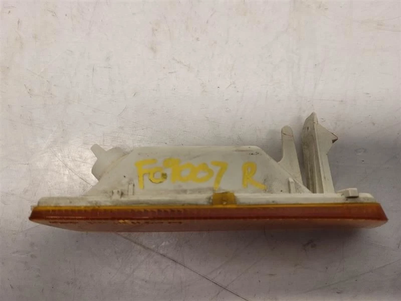 Marcador lateral derecho pasajero Volkswagen Jetta (VIN K) 2007-08 Foto 3 de 3