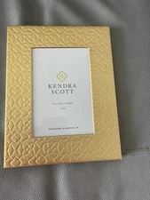 Kendra Scott Picture Frame - 4” x 6” Iconic Stamped Filagree Gold -New With Tags