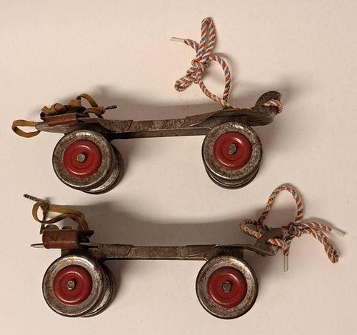 Vintage Louis Marx "Beginner's Skate" Adjustable Roller Skates Patented 1935 - Picture 2 of 7