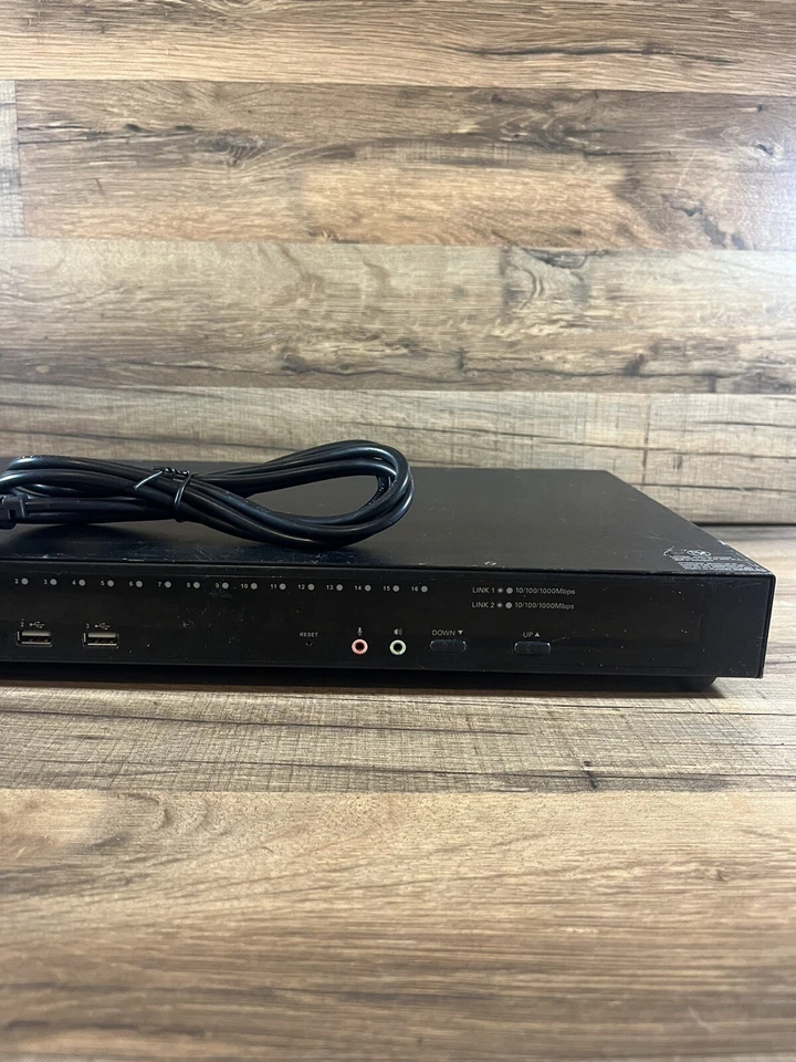Tripp Lite Cat5 KVM Switch Over IP 16-Port - B064-016-01-IPG - Tested - Image 3 of 4