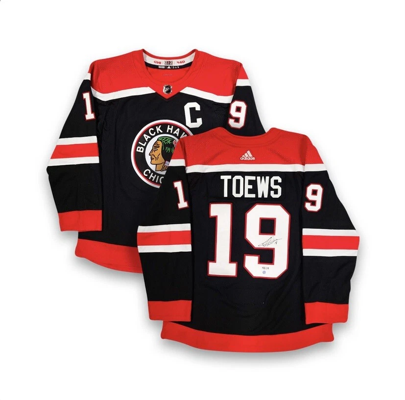 Jonathan Toews 19 Signature Chicago Blackhawks Unisex Sweatshirt - Teeruto