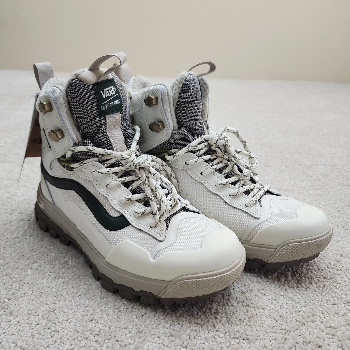 Vans Women Size 7 Ultrarange Exo Hi MTE GORE-TEX White | eBay display picture 3