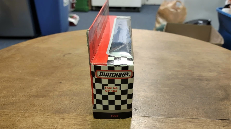 Matchbox Transporters Super Star Series 1993 1:87 #8 Sterling Marlin/Raybestos Foto 2 de 4