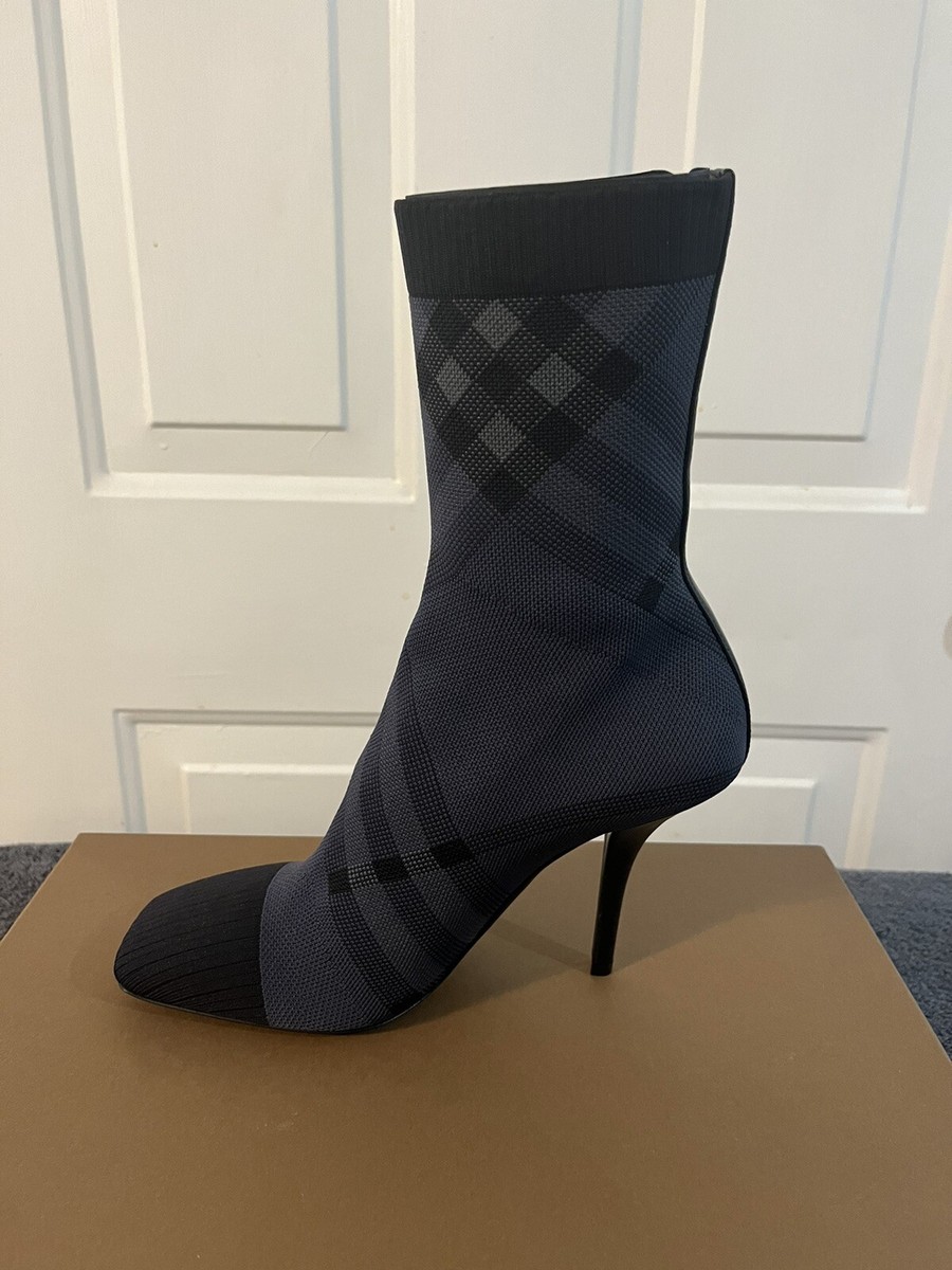 【残りわずか】BURBERRY ニットチェック ソックスブーツ 関税込 s-l1200.jpg