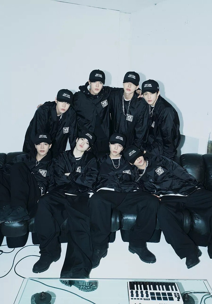 NCT 127 WALK 6th Album WALK CREW CHARACTER CARD SMART Ver/QR Karte