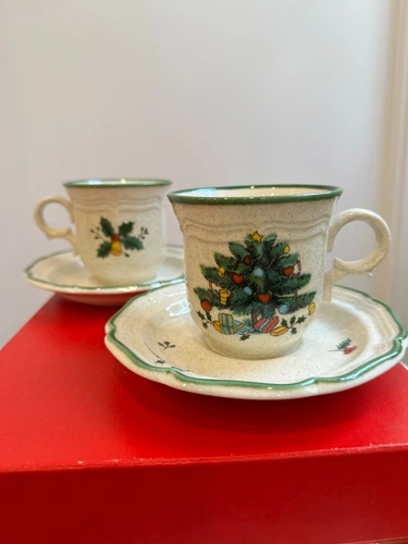 Vintage Mikasa Festive Christmas Holiday  Mugs - Set  of 4