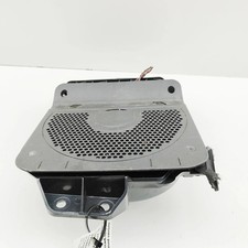 BMW 3 F30 rechter Boden-Subwoofer 9210148 3.0 Diesel 190 kW 2016 33474835