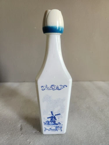 Vintage Vandermint Dutch Windmill Liquor Decanter Bottle & Top Blue Deltf Design
