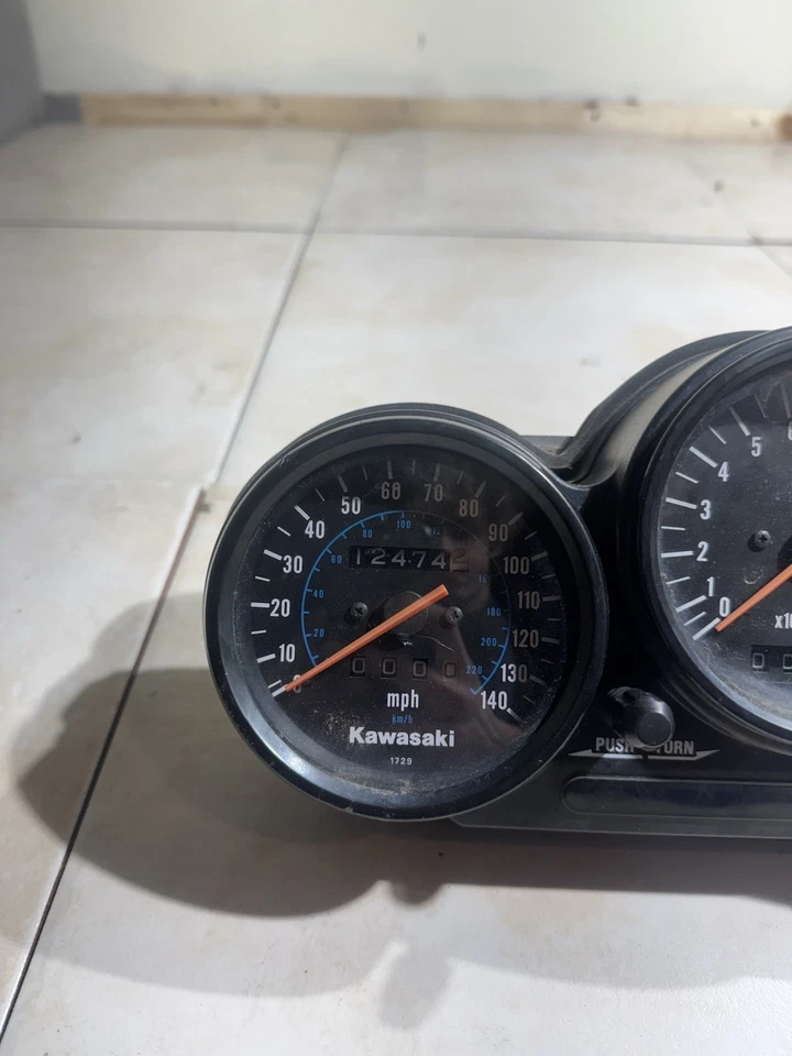 2009 Kawasaki Ninja 500R OEM SPEEDO TACH GAUGES DISPLAY CLUSTER - Image 2 of 4