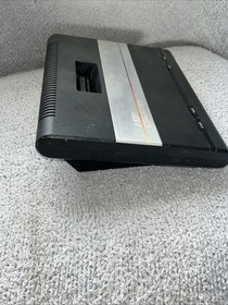 Atari 7800 Video Game Console - With Controller and insert. Tested
