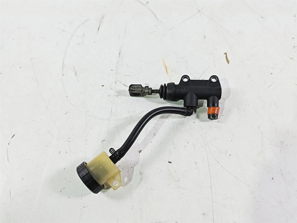 Ducati Monster 1100 S 2009 cilindro maestro de freno trasero Brembo 62540041A Foto 2 de 4