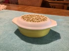 PYREX Vintage VERDE Avocado GREEN OLIVES CASSEROLE DISH WITH LID/ #043, 1.5 QT